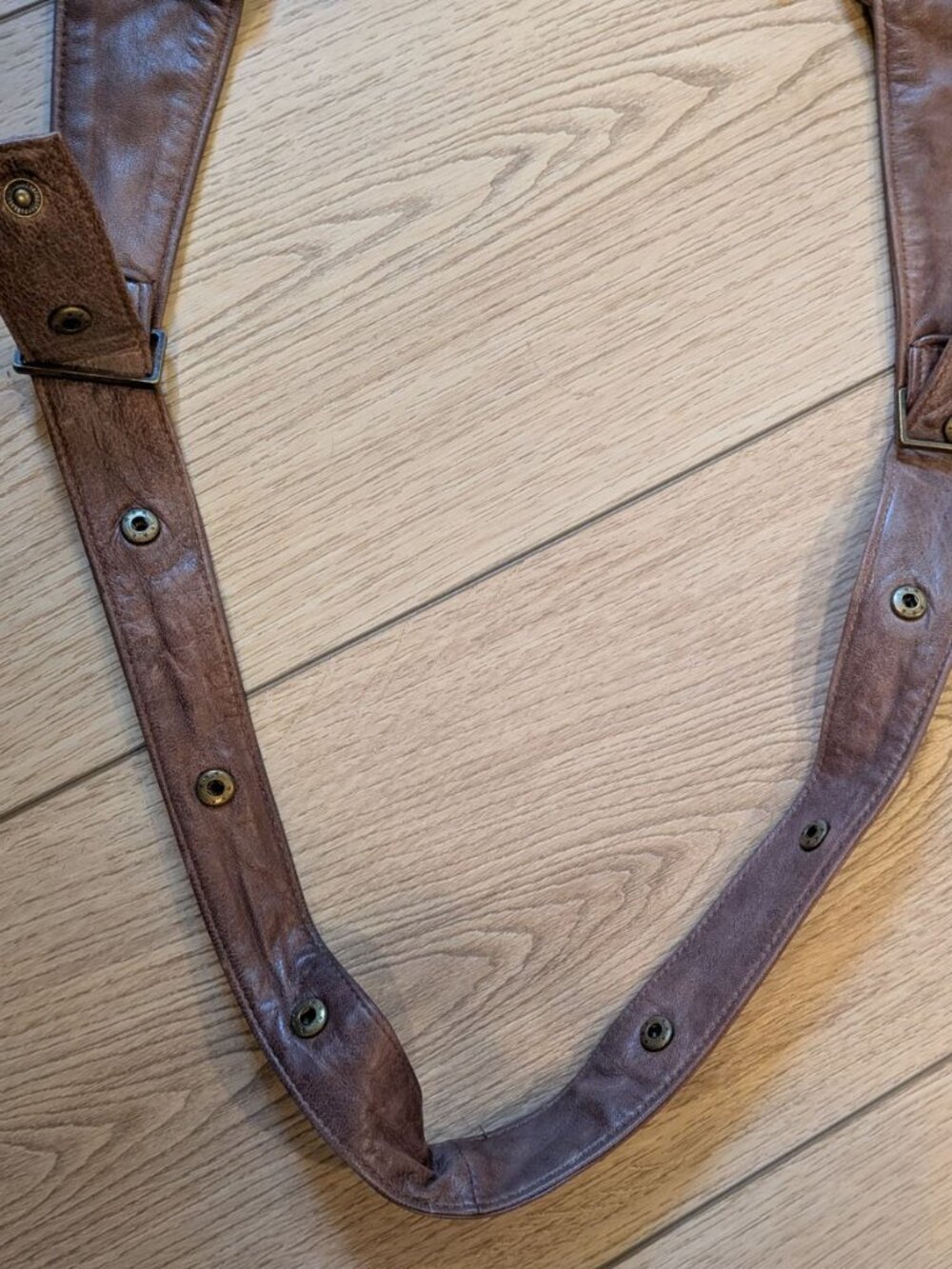 Sash Brown Leather Crescent Sling Bag - Picture 12 of 14